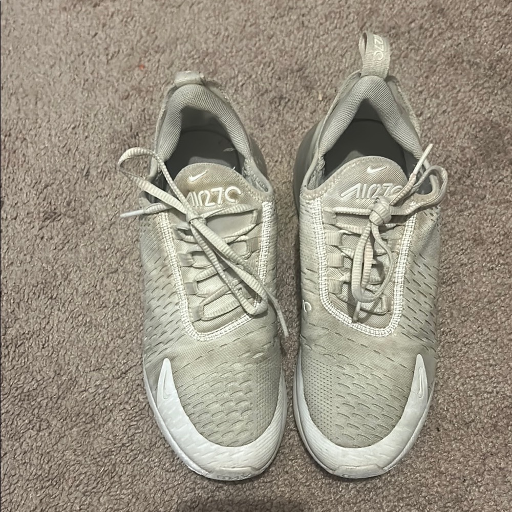 Nike Air Max 270 Light Gray Sneakers
